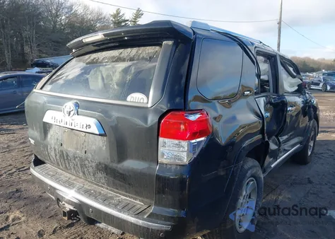 2013 Toyota 4Runner Sr5 z USA, uszkodzony, nr VIN JTEBU5JR4D5137485